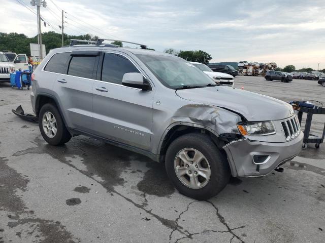 1C4RJFAG2GC338401 - 2016 JEEP GRAND CHEROKEE LAREDO SILVER photo 4