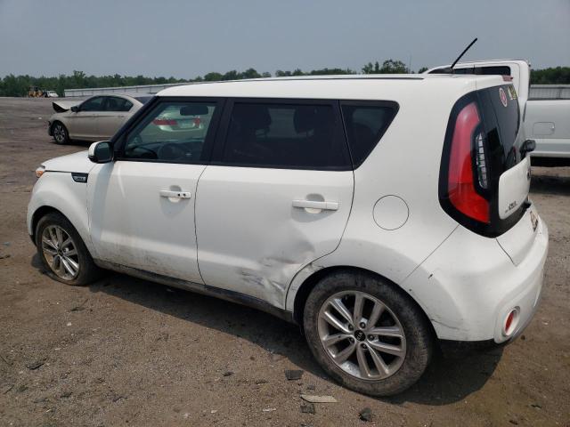 KNDJP3A54J7554064 - 2018 KIA SOUL + WHITE photo 2