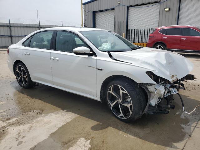 1VWMA7A34MC007597 - 2021 VOLKSWAGEN PASSAT R-LINE Սպիտակ լուսանկար 4