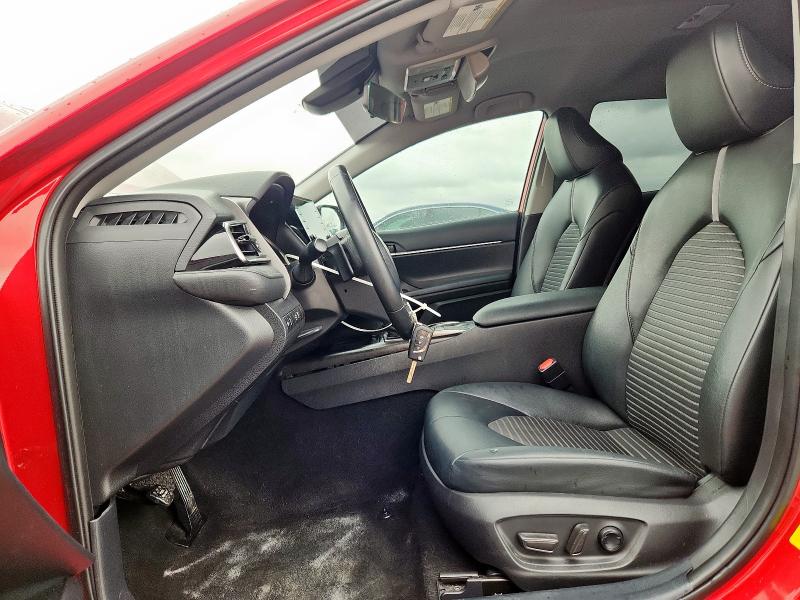 4T1G11AK4NU021849 - 2022 TOYOTA CAMRY SE 红色 照片 7