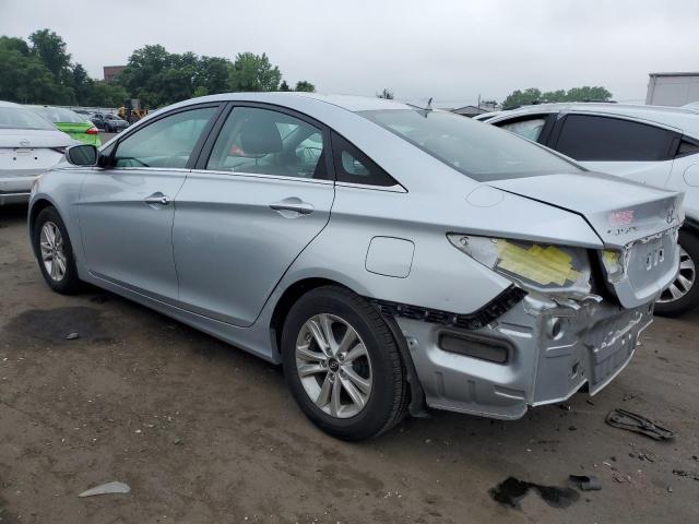 5NPEB4AC8DH649764 - 2013 HYUNDAI SONATA GLS SILVER photo 2