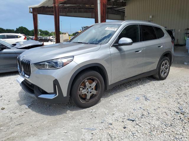 WBX73EF02P5W80848 - 2023 BMW X1 XDRIVE28I GRAY photo 1