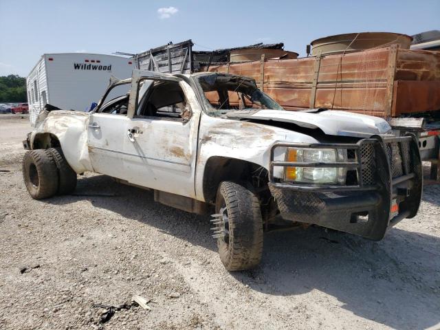 1GC4C0C87DF158378 - 2013 CHEVROLET SILVERADO C3500 LT WHITE photo 4