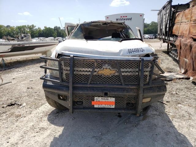 1GC4C0C87DF158378 - 2013 CHEVROLET SILVERADO C3500 LT WHITE photo 5