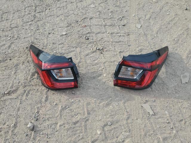 JF2GUABC8R8309358 - 2024 SUBARU CROSSTREK 银色 照片 12