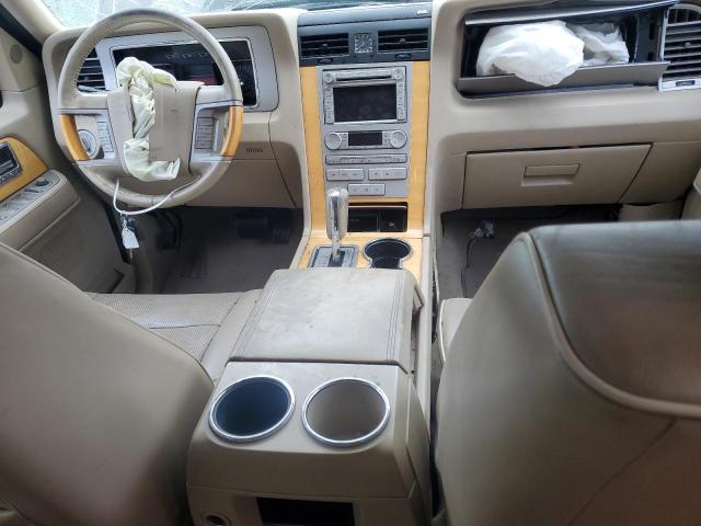 5LMFU285X7LJ08105 - 2007 LINCOLN NAVIGATOR BLACK photo 8