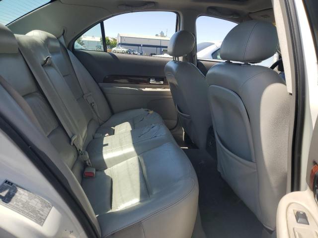 1LNHM86S01Y600823 - 2001 LINCOLN LS 白色 照片 10