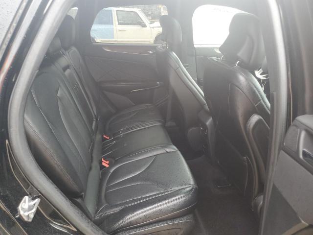 5LMTJ3DH9HUL32916 - 2017 LINCOLN MKC RESERVE BLACK photo 11