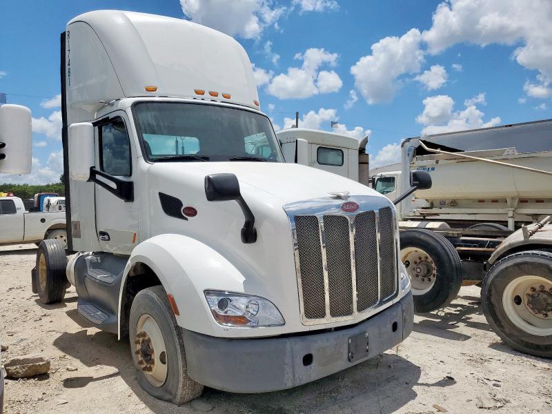 2016 PETERBILT 579, null