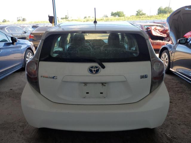 JTDKDTB34C1018859 - 2012 TOYOTA PRIUS C WHITE photo 6