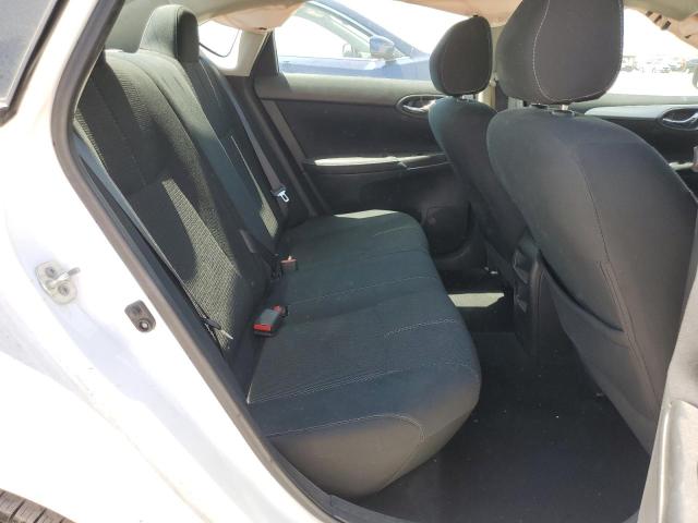 3N1AB7AP1JY249632 - 2018 NISSAN SENTRA S 白色 照片 10