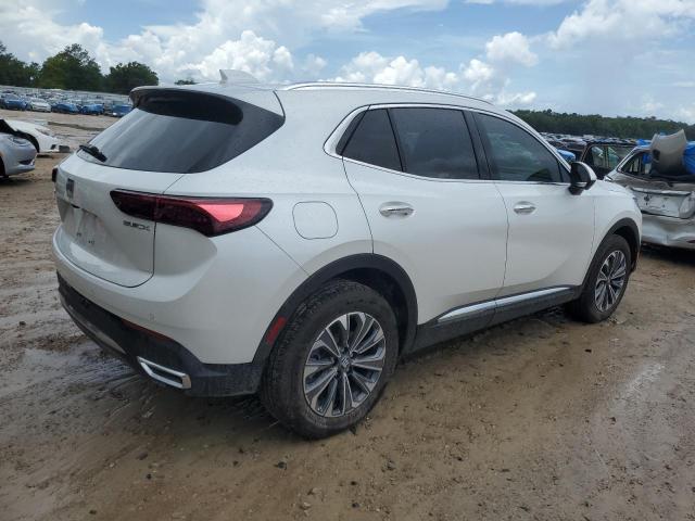 LRBFZKE45SD010699 - 2025 BUICK ENVISION PREFERRED WHITE photo 3