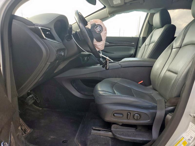 5GAERBKW6LJ110611 - 2020 BUICK ENCLAVE ESSENCE Gümüş foto 7