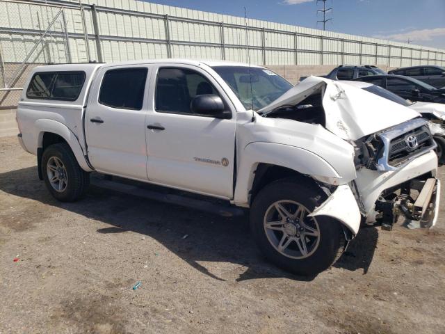 5TFJU4GNXDX044070 - 2013 TOYOTA TACOMA DOUBLE CAB PRERUNNER WHITE photo 4