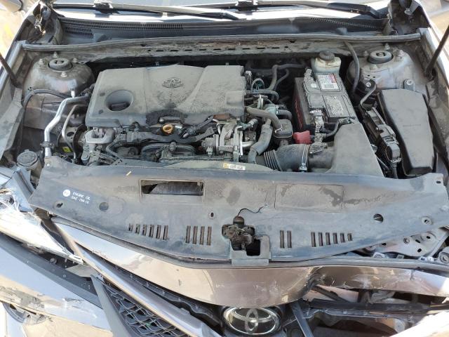 4T1B11HK0JU555697 - 2018 TOYOTA CAMRY L CHARCOAL photo 11