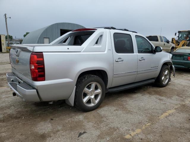 3GNTKGE71CG226531 - 2012 CHEVROLET AVALANCHE LTZ SILVER photo 3