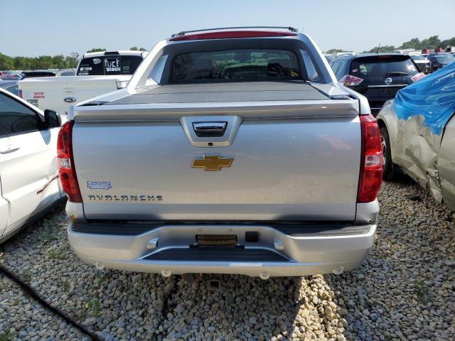 3GNTKGE71CG226531 - 2012 CHEVROLET AVALANCHE LTZ SILVER photo 6