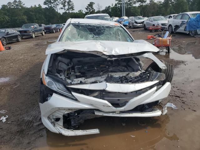 4T1F31AK2LU523486 - 2020 TOYOTA CAMRY XLE 白色 照片 5