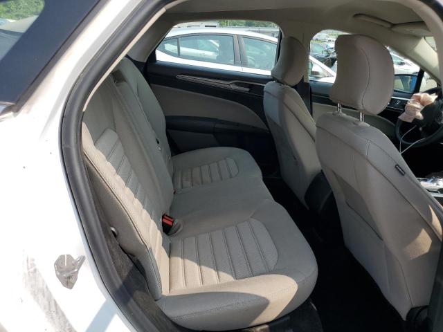 3FA6P0G75KR217531 - 2019 FORD FUSION S თეთრი ფოტო 10