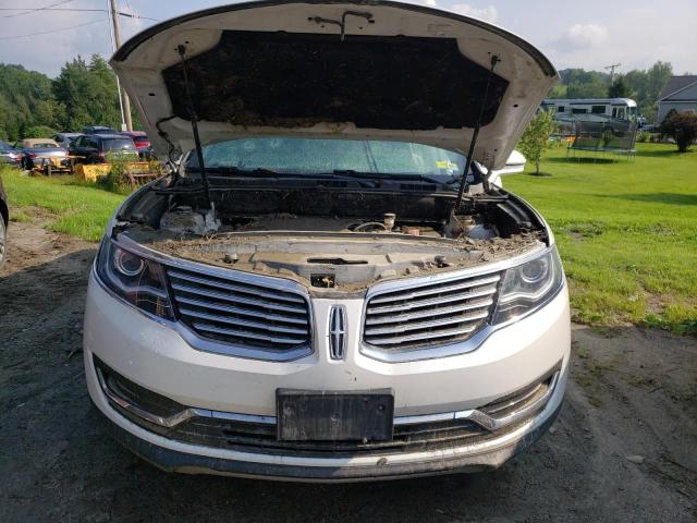 2LMTJ8LR3GBL60181 - 2016 LINCOLN MKX RESERVE WHITE photo 12