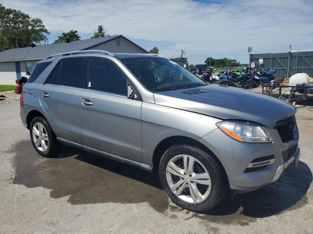 4JGDA5HBXEA271257 - 2014 MERCEDES-BENZ ML 350 4MATIC GRAY photo 4