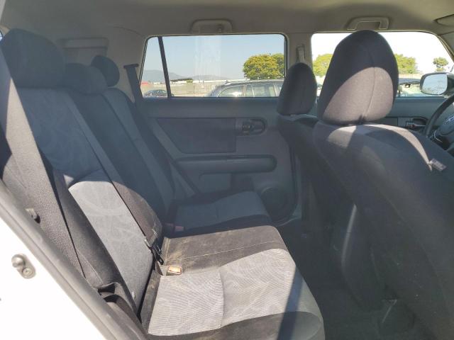 JTLZE4FEXB1120134 - 2011 TOYOTA SCION XB WHITE photo 10