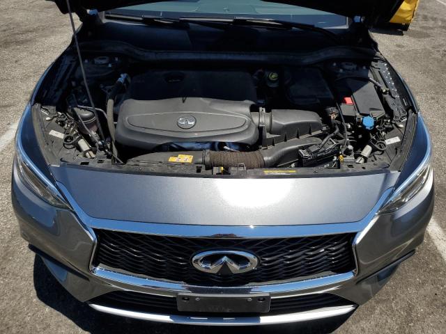 SJKCH5CP2JA044246 - 2018 INFINITI QX30 BASE GRAY photo 12