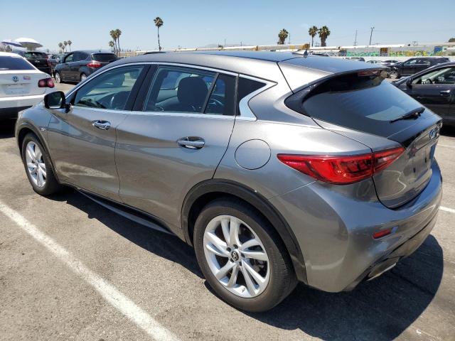 SJKCH5CP2JA044246 - 2018 INFINITI QX30 BASE GRAY photo 2