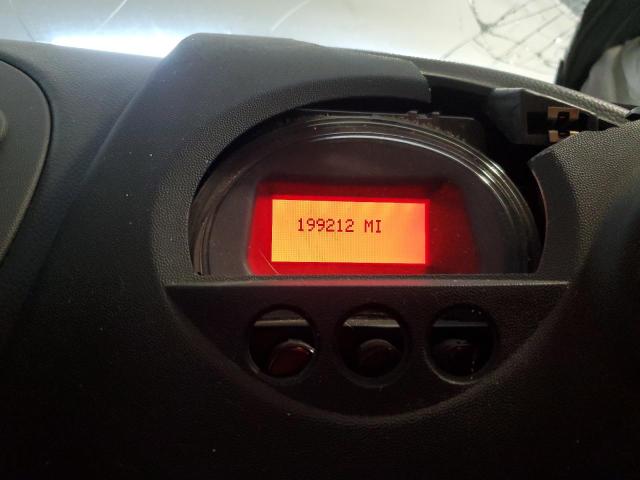 2G2WP522351248292 - 2005 PONTIAC GRAND PRIX 银色 照片 9