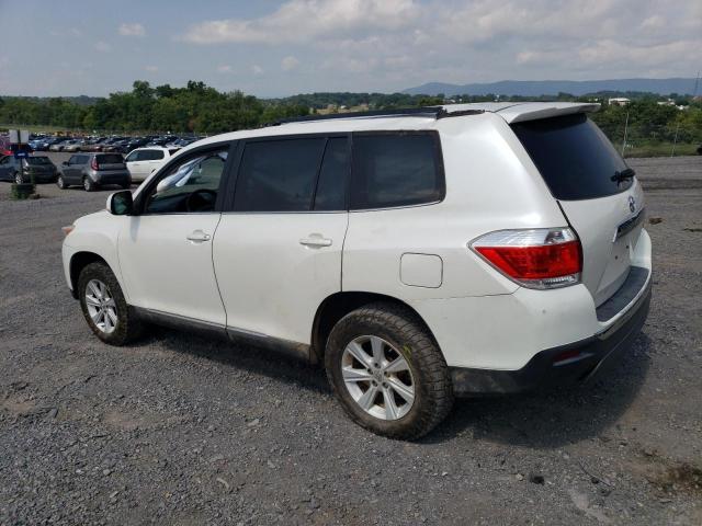 5TDBK3EH5DS233362 - 2013 TOYOTA HIGHLANDER BASE WHITE photo 2