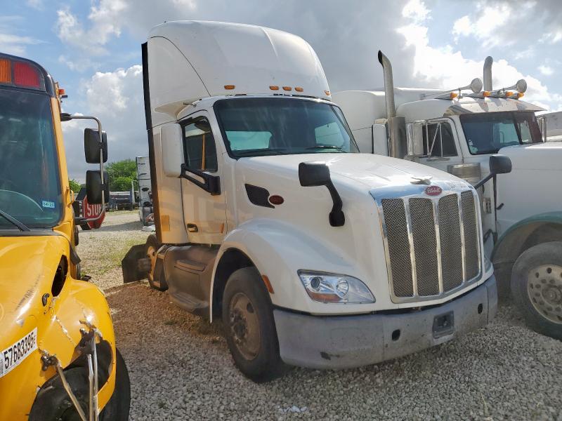 2018 PETERBILT 579, null