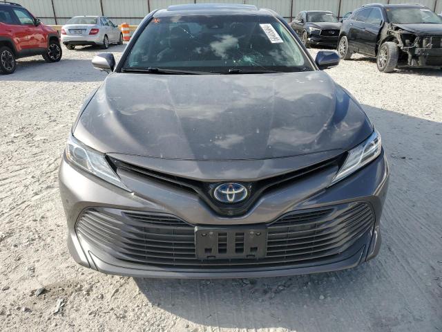 4T1B21HK6KU519222 - 2019 TOYOTA CAMRY HYBRID CHARCOAL photo 5