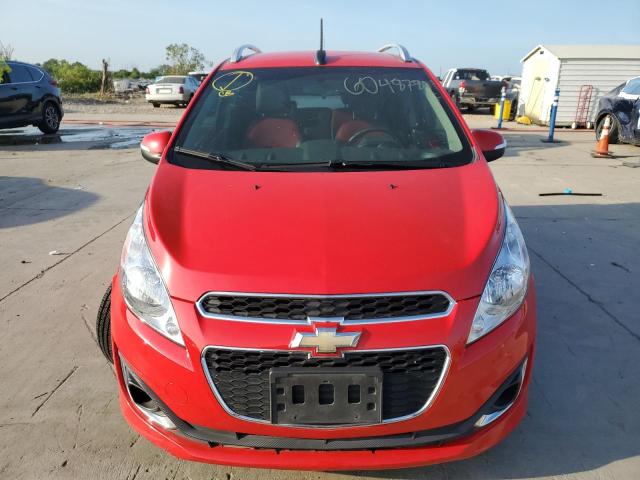 KL8CF6S98FC796992 - 2015 CHEVROLET SPARK 2LT RED photo 5