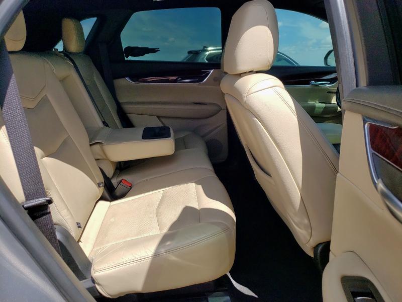 1GYKNDRS9JZ193696 - 2018 CADILLAC XT5 LUXURY თაფლისფერი ფოტო 11