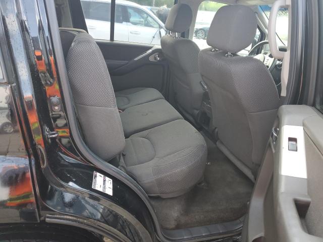 5N1AR18W65C725953 - 2005 NISSAN PATHFINDER LE BLACK photo 11