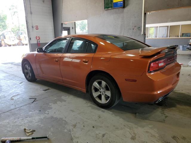 2B3CL3CG5BH512772 - 2011 DODGE CHARGER ORANGE photo 2