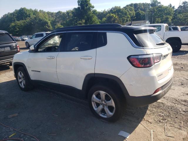 3C4NJDBBXJT192010 - 2018 JEEP COMPASS LATITUDE WHITE photo 2