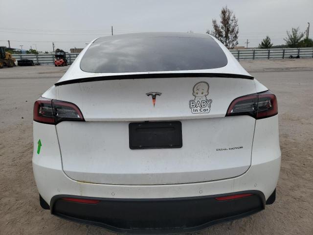 7SAYGDEEXNF380566 - 2022 TESLA MODEL Y WHITE photo 6