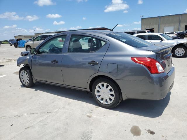 3N1CN7AP4JL800293 - 2018 NISSAN VERSA S GRAY photo 2