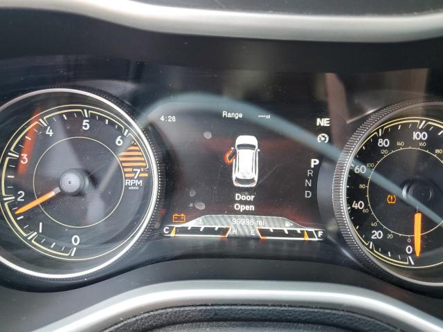 1C4PJMBB2HW517312 - 2017 JEEP CHEROKEE TRAILHAWK MAROON photo 9