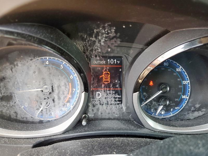 5YFBURHE2GP458995 - 2016 TOYOTA COROLLA L WHITE photo 9