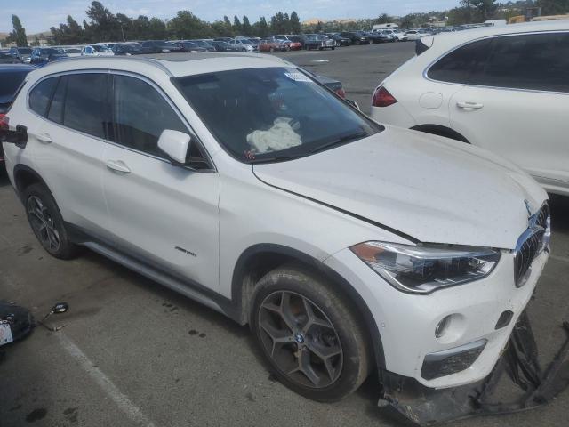 WBXHT3Z38H4A58120 - 2017 BMW X1 XDRIVE28I WHITE photo 4