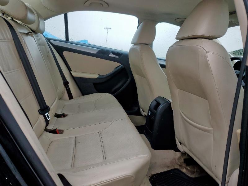 3VWDX7AJ6DM212379 - 2013 VOLKSWAGEN JETTA SE 黑色 照片 10