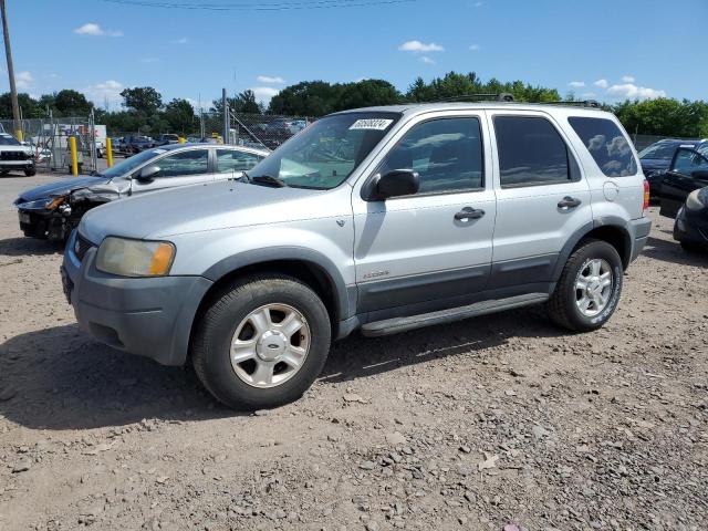 1FMYU04102KB03142 - 2002 FORD ESCAPE XLT SILVER photo 1