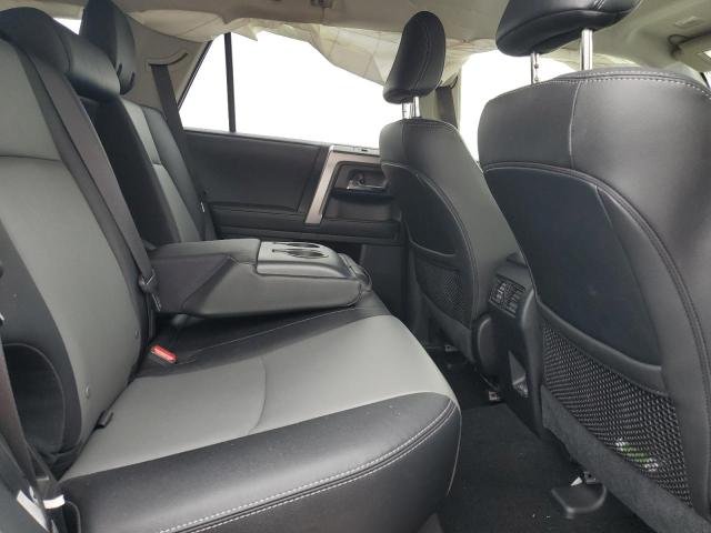 JTEFU5JR6P5297888 - 2023 TOYOTA 4RUNNER SR5 SILVER photo 11