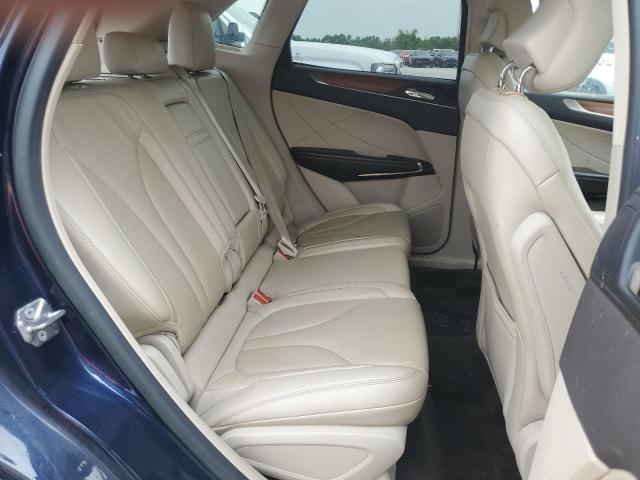 5LMCJ2D91HUL31598 - 2017 LINCOLN MKC SELECT ლურჯი ფოტო 11