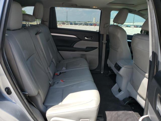 5TDKKRFH8FS076107 - 2015 TOYOTA HIGHLANDER XLE SILVER photo 11