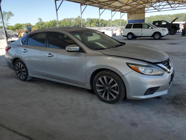 1N4AL3AP1HC207912 - 2017 NISSAN ALTIMA 2.5 SILVER photo 4