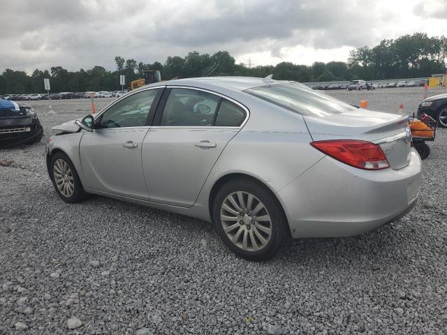 2G4GR5EK8C9129668 - 2012 BUICK REGAL SILVER photo 2
