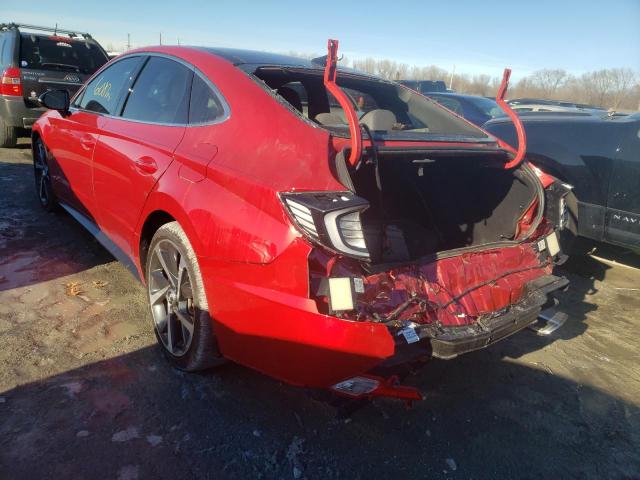 5NPEJ4J28MH081509 - 2021 HYUNDAI SONATA SEL PLUS RED photo 3